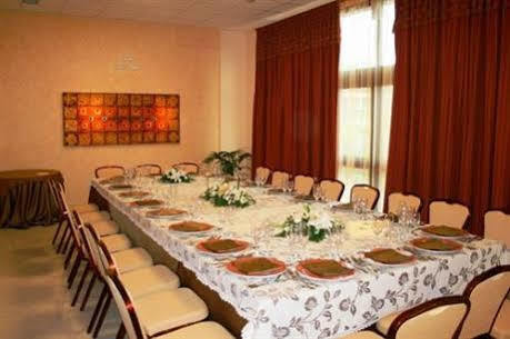 Hotel Villa Mokarta Salemi Buitenkant foto